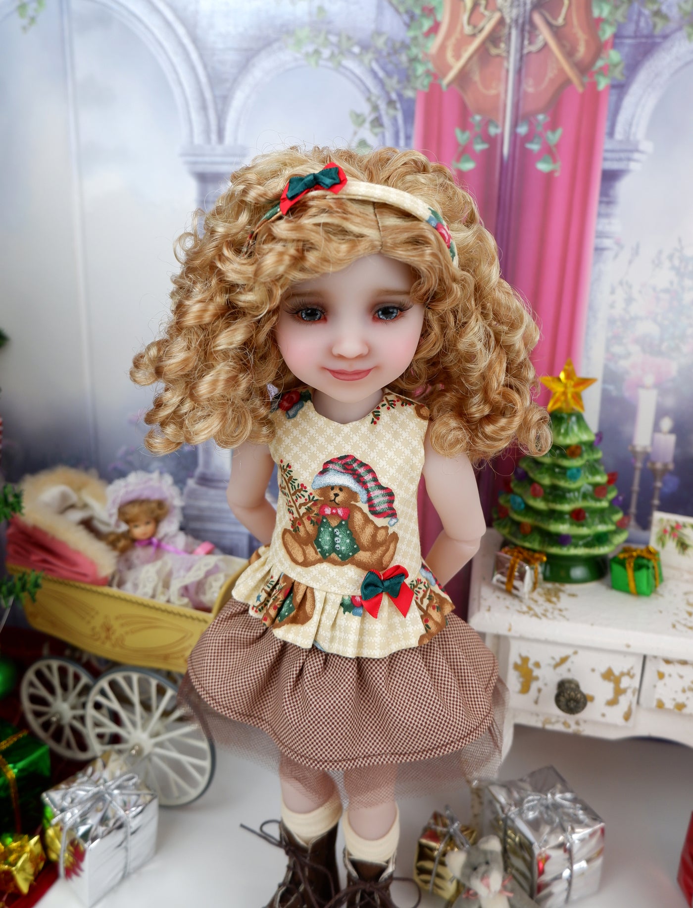Christmas Bear - top & skirt with boots for Ruby Red Fashion Friends doll