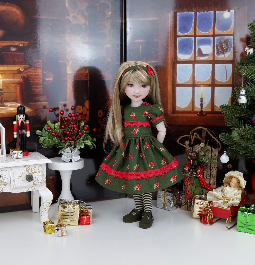 Christmas Berries - dress and shoes for Ruby Red Fashion Friends doll