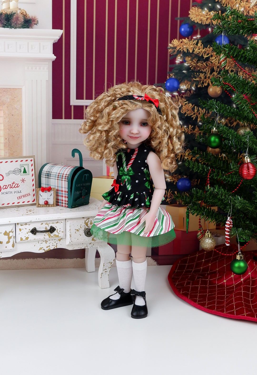 Christmas Candy Canes - top & skirt with shoes for Ruby Red Fashion Friends doll