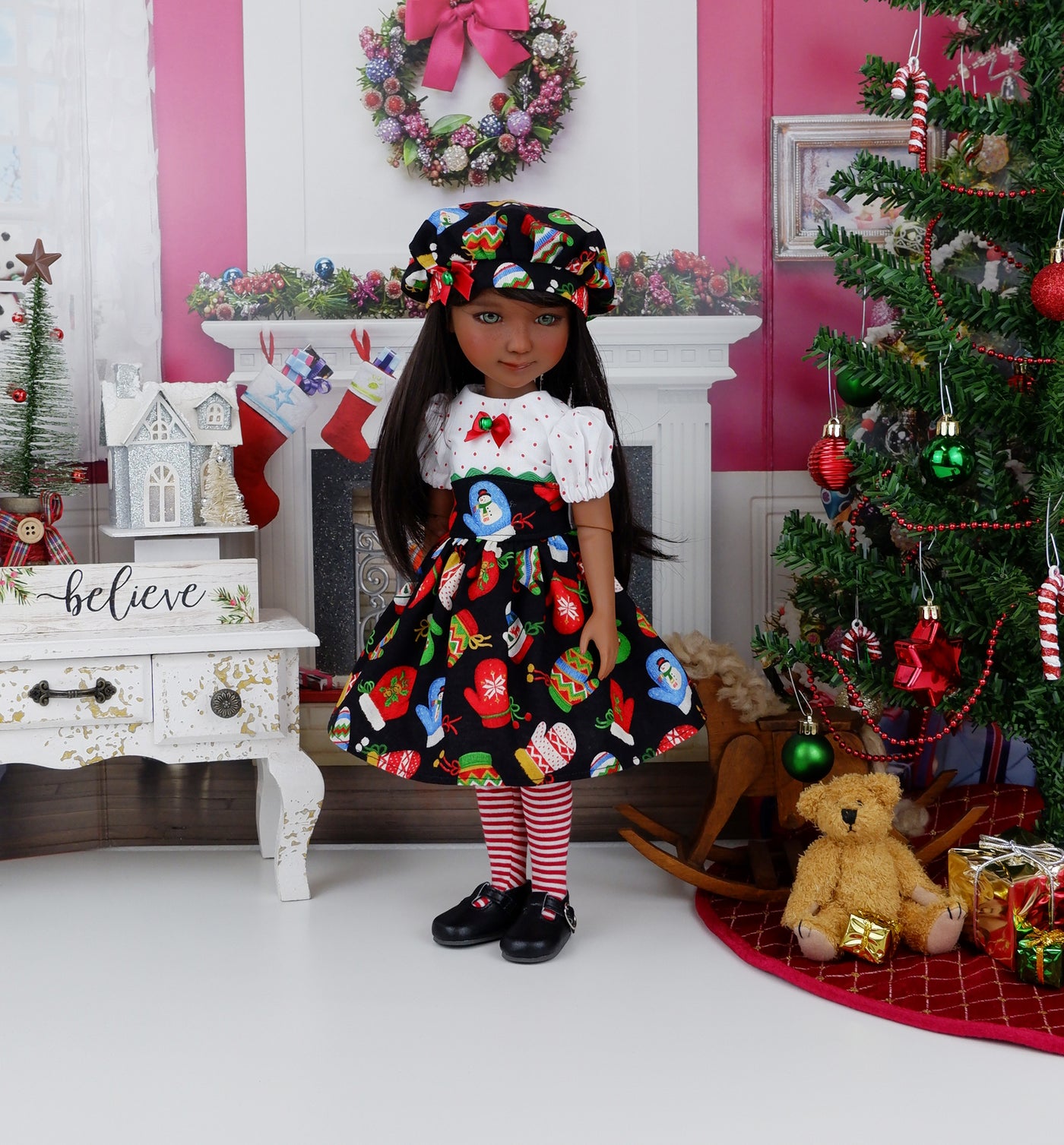 Christmas Mittens - dress and shoes for Ruby Red Fashion Friends doll