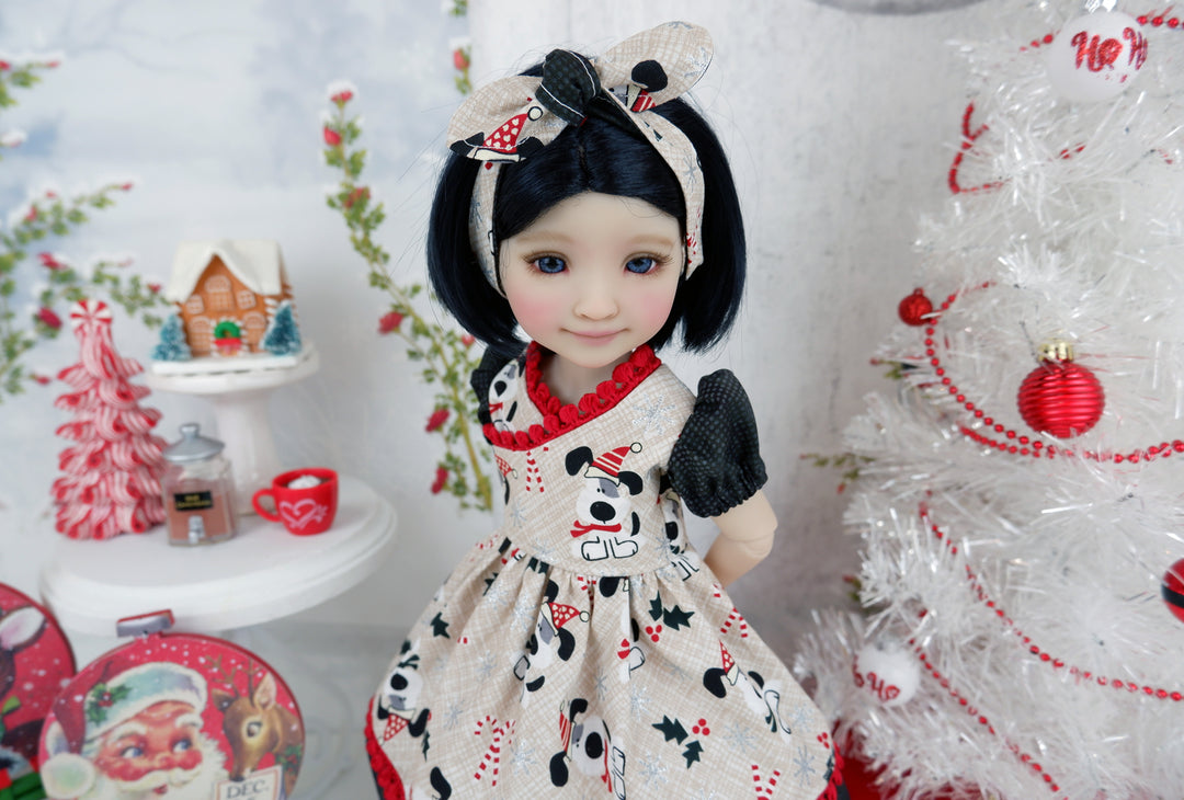 Christmas Paws - dress with shoes for Ruby Red Fashion Friends doll