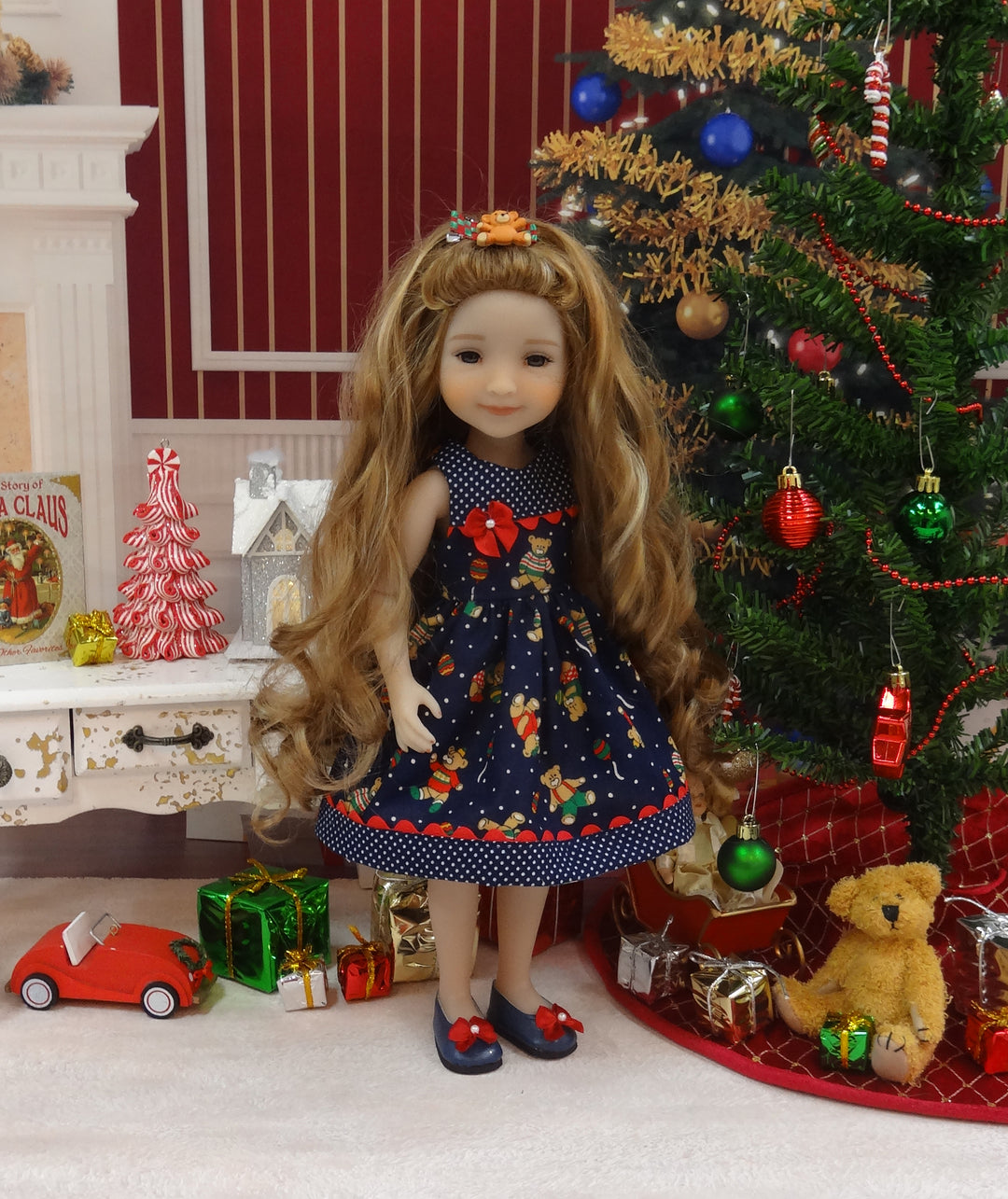 Christmas Teddy - dress for Ruby Red Fashion Friends doll