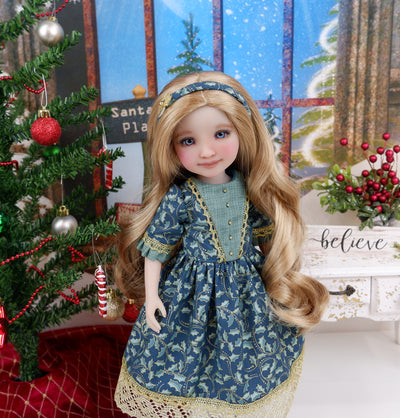 Colonial Holly - dress with shoes for Ruby Red Fashion Friends doll
