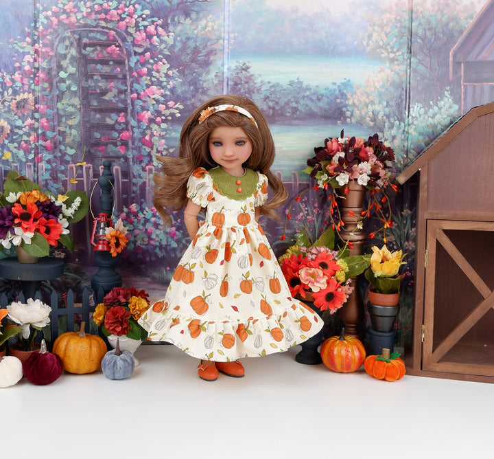 Country Pumpkin - dress with shoes for Ruby Red Fashion Friends doll