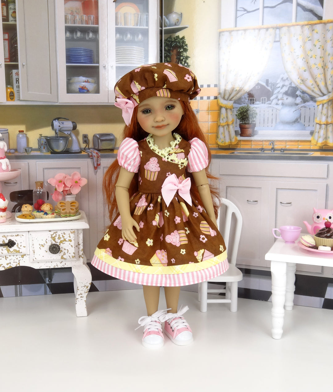 Cupcake Sweetie - dress with shoes for Ruby Red Fashion Friends doll