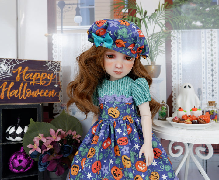 Cute & Creepy - dress with shoes for Ruby Red Fashion Friends doll