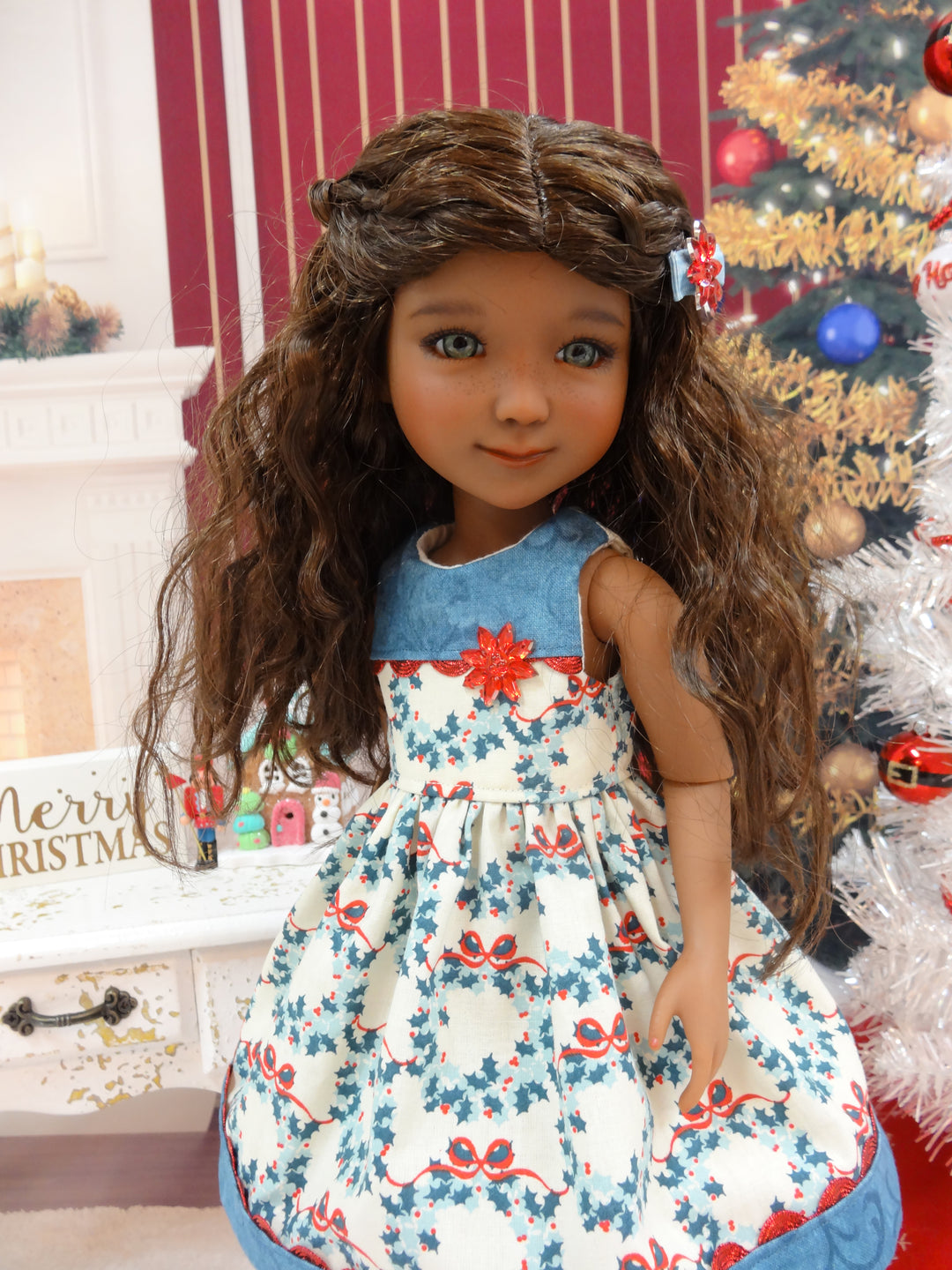 Festive Wreath - dress for Ruby Red Fashion Friends doll