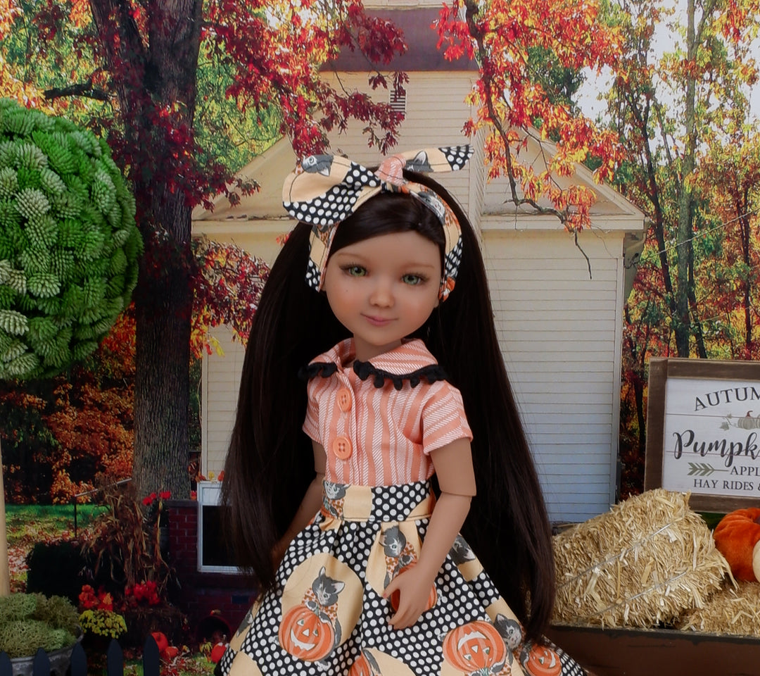Fifties Halloween - blouse & skirt for Ruby Red Fashion Friends doll