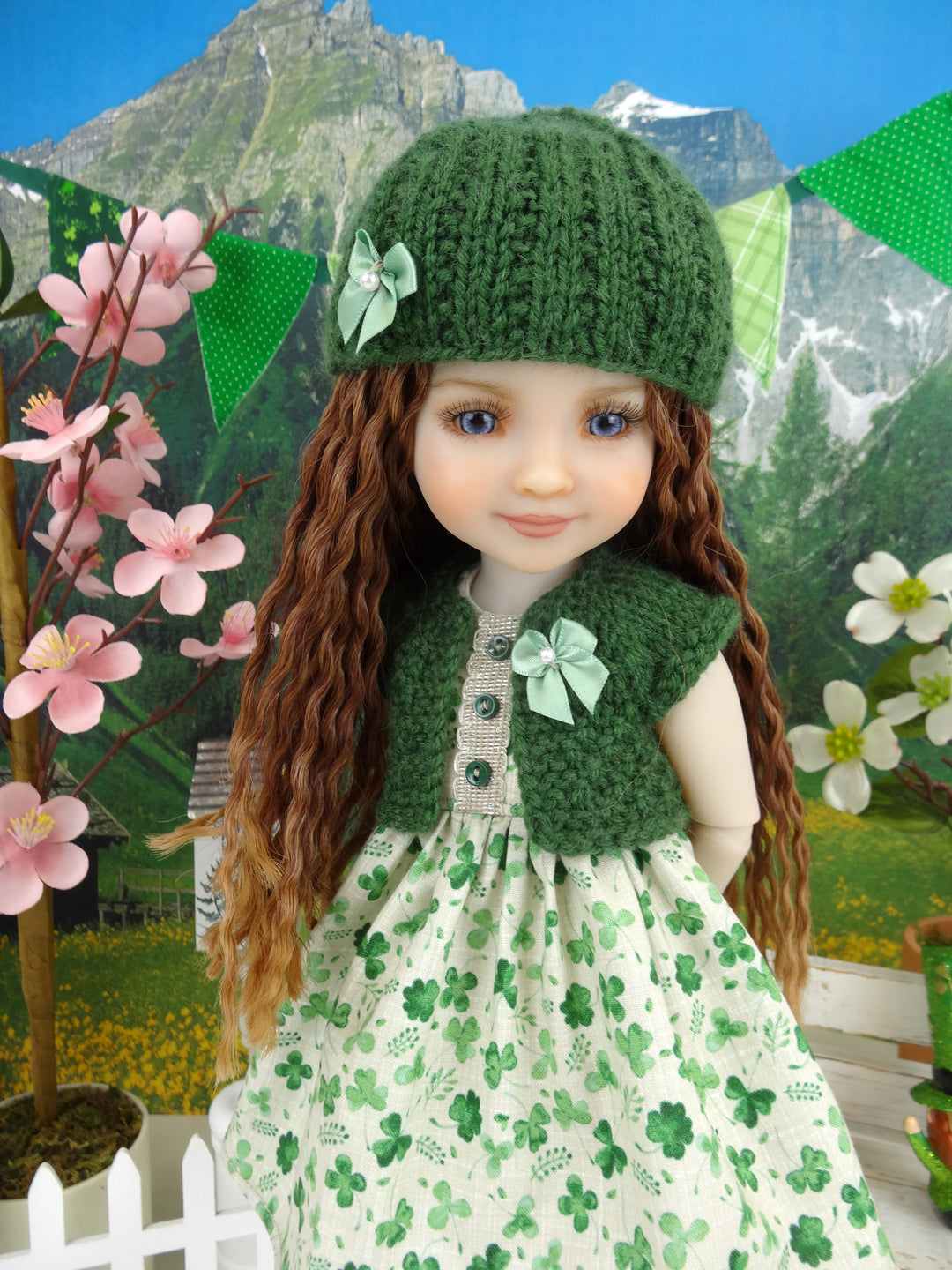 Four Leaf Clover - dress and sweater with shoes for Ruby Red Fashion Friends doll