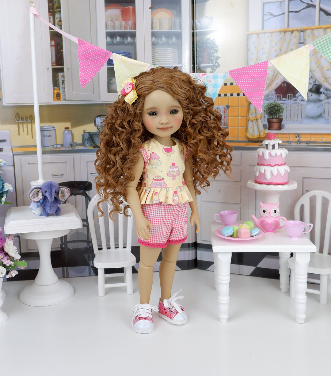 Frosted Cupcakes - top & shorts with shoes for Ruby Red Fashion Friends doll