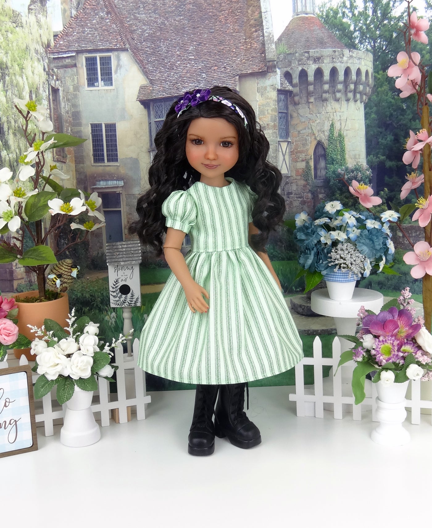 Garden Beauty - dress & pinafore with shoes for Ruby Red Fashion Friends doll