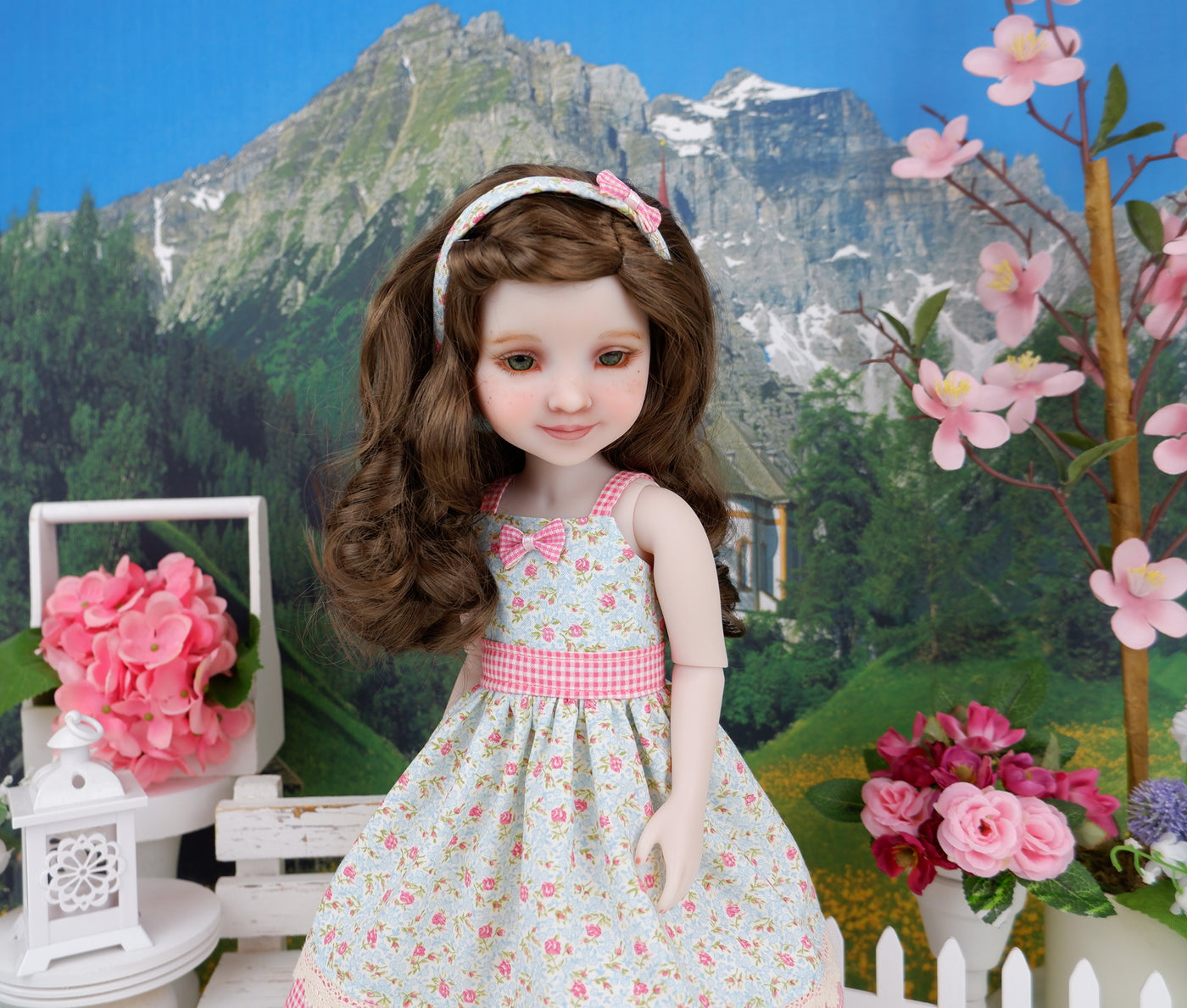 Garden Rosebuds - dress with shoes for Ruby Red Fashion Friends doll