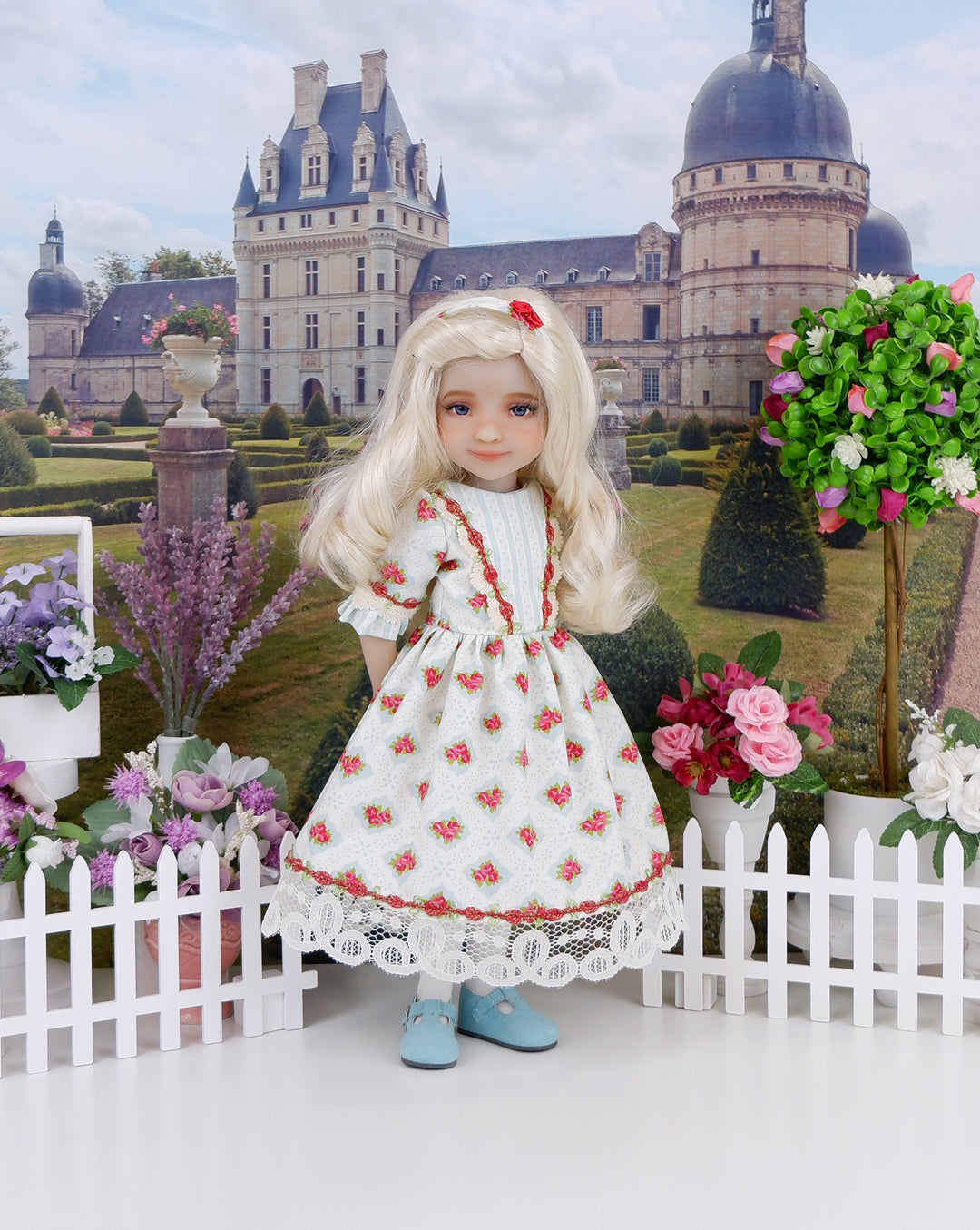 Hampshire Rose - dress with shoes for Ruby Red Fashion Friends doll