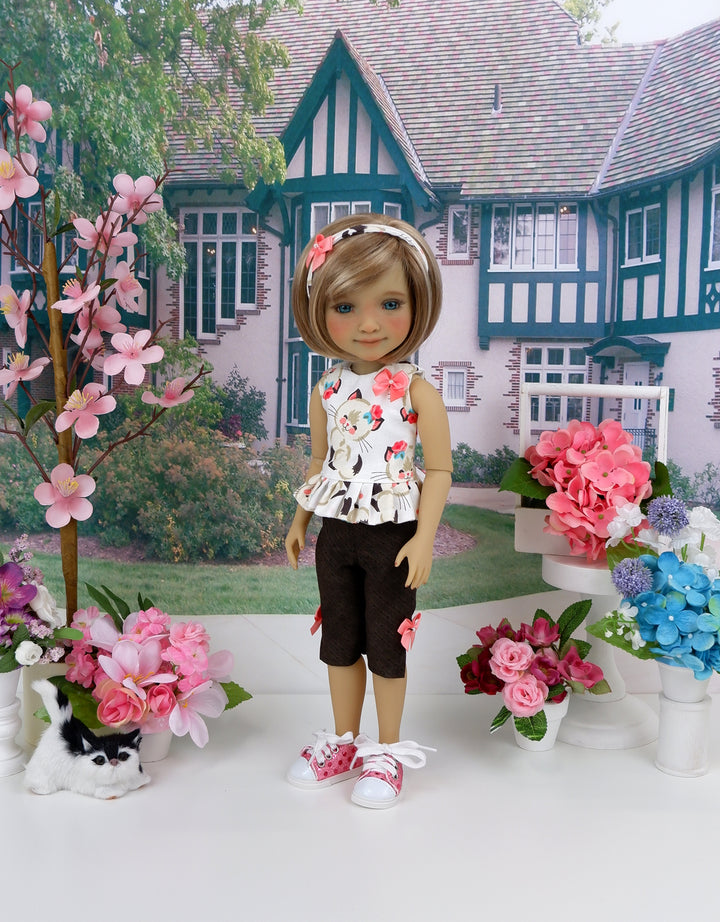 Himalayan Kitten - top & capris with shoes for Ruby Red Fashion Friends doll