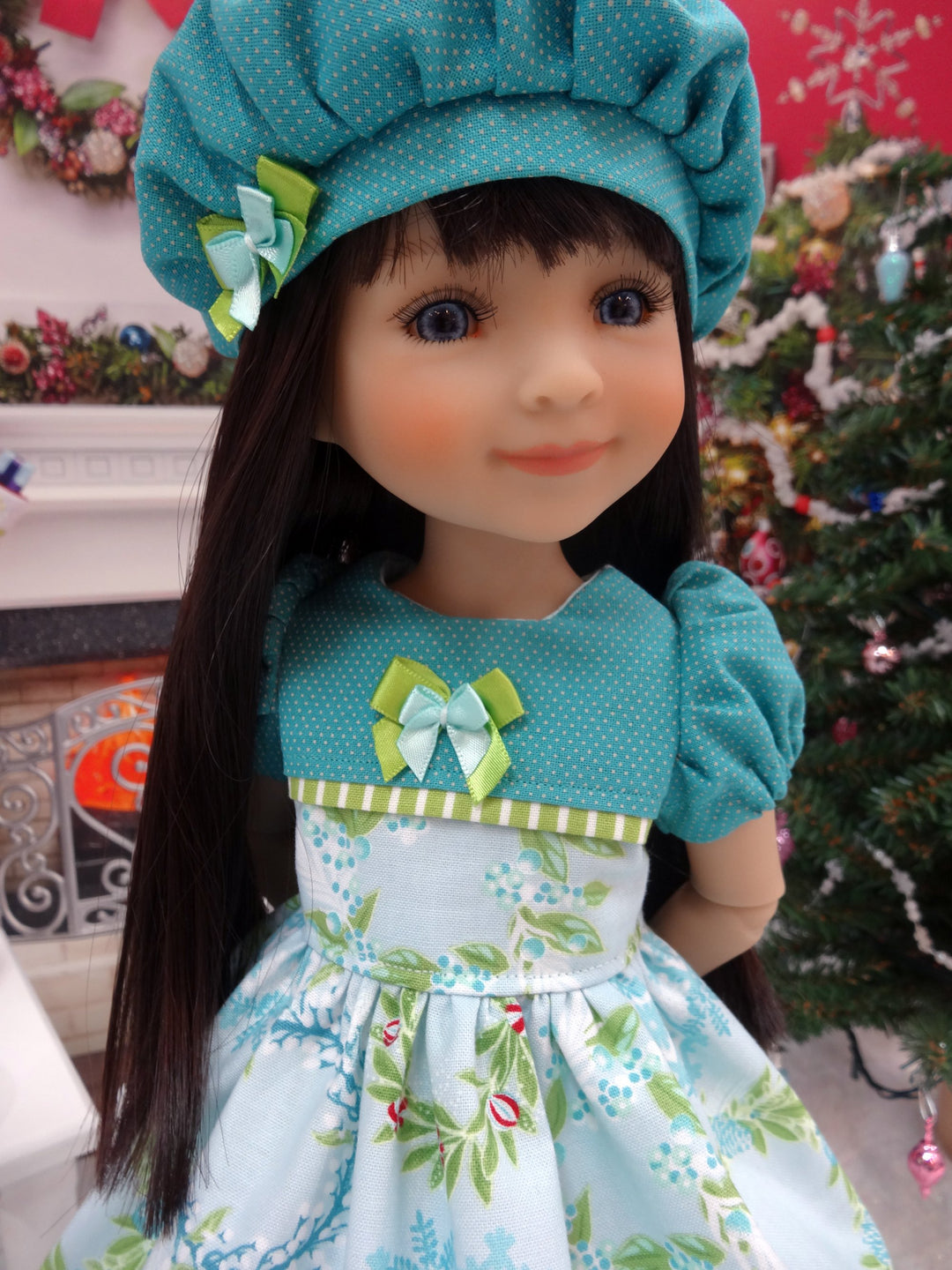 Holly Who Wreath - dress for Ruby Red Fashion Friends doll