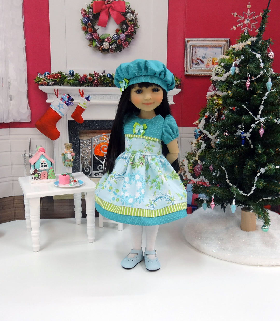 Holly Who Wreath - dress for Ruby Red Fashion Friends doll