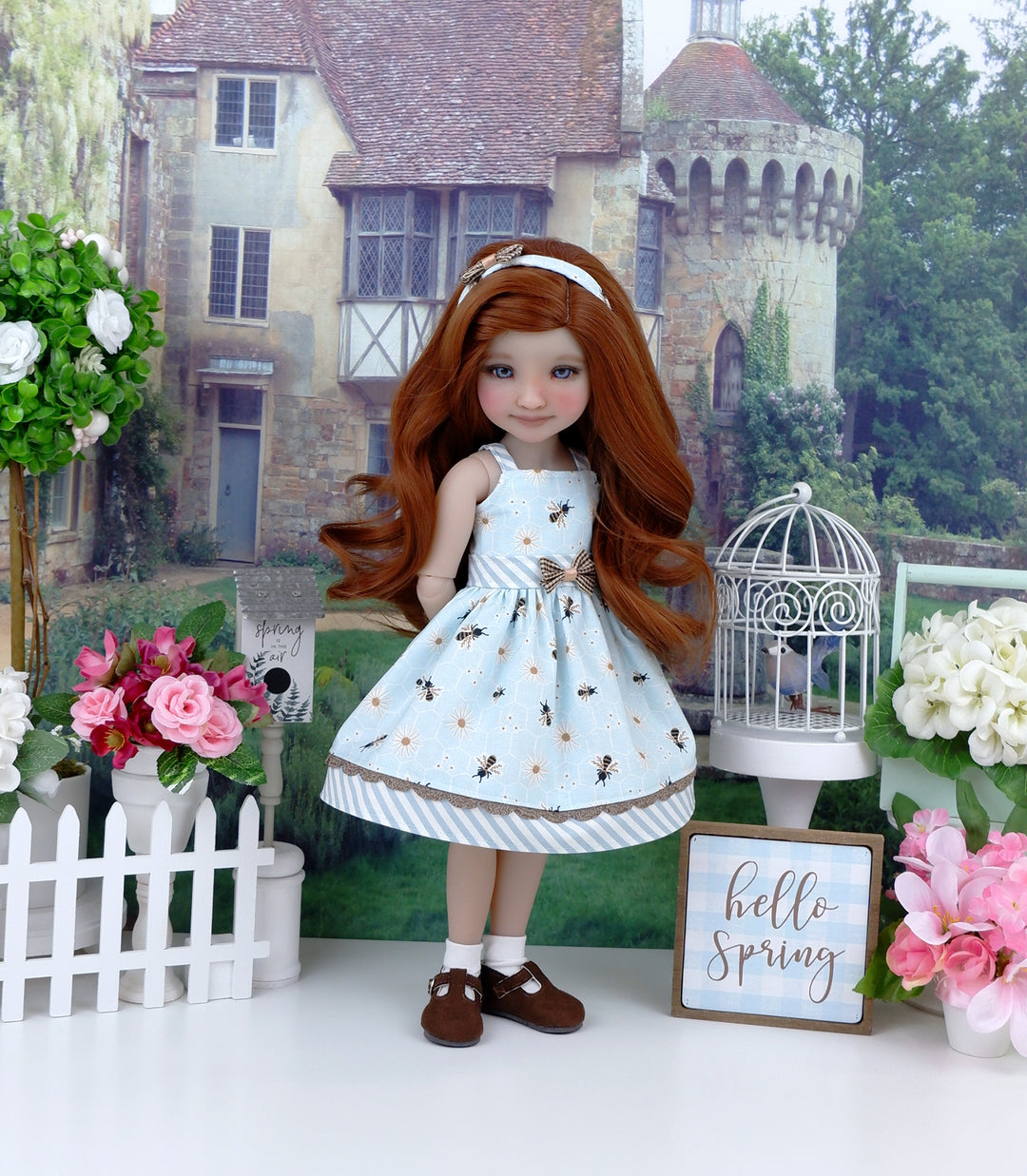 Honey Hive - dress with shoes for Ruby Red Fashion Friends doll