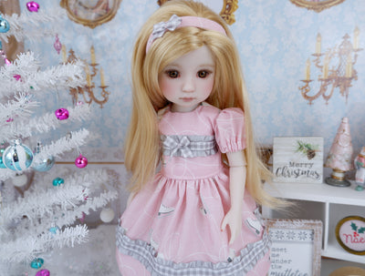 Ice Skater - dress with shoes for Ruby Red Fashion Friends doll