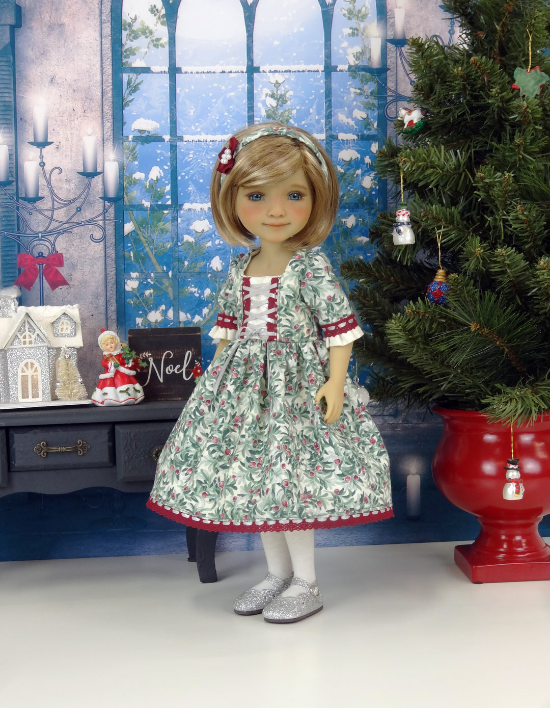 Icy Berries - dress ensemble with shoes for Ruby Red Fashion Friends doll