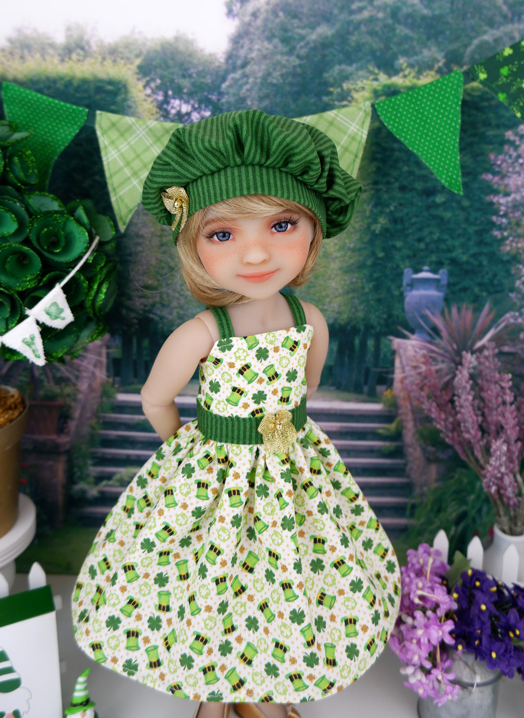 Leprechaun Hats - dress with shoes for Ruby Red Fashion Friends doll