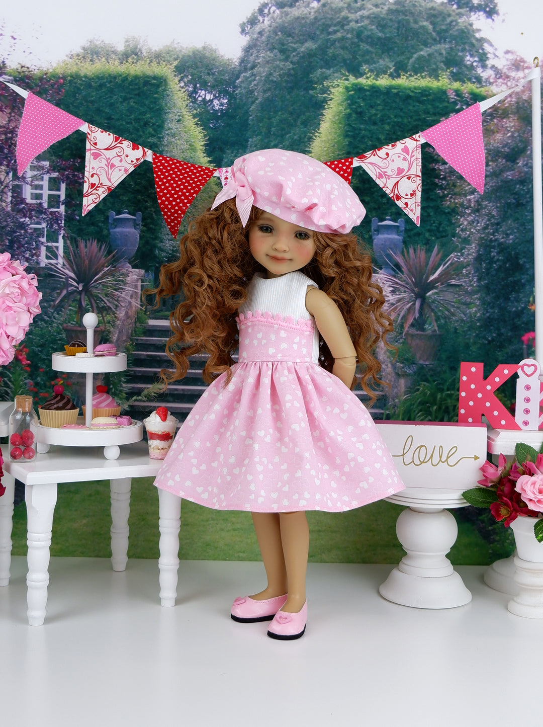 Little Heart - dress ensemble with shoes for Ruby Red Fashion Friends doll