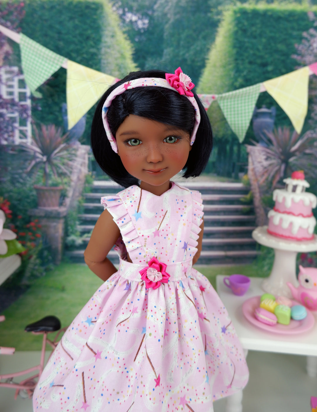 Magic Wand - dress with shoes for Ruby Red Fashion Friends doll