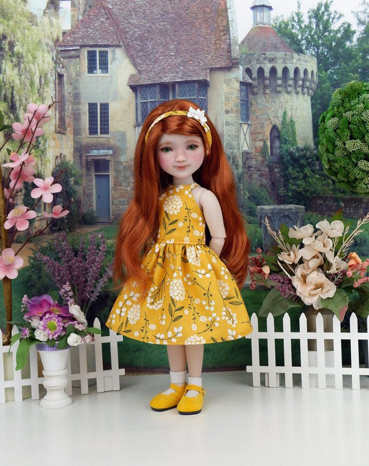Marigold Wishes - dress with shoes for Ruby Red Fashion Friends doll