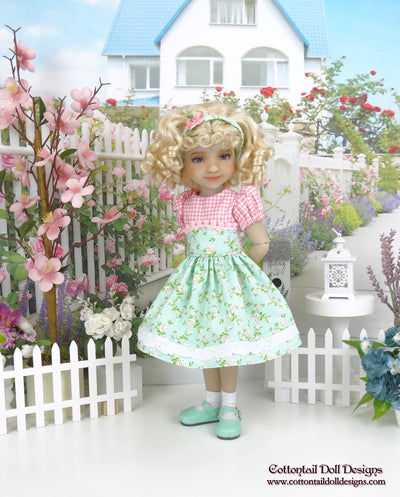 Meadowsoft - dress and shoes for Ruby Red Fashion Friends doll