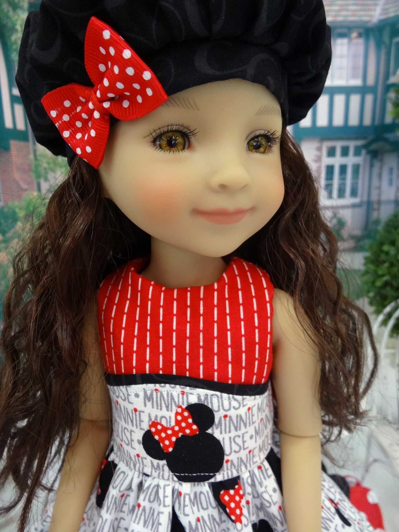 Minnie Mouse - dress for Ruby Red Fashion Friends doll