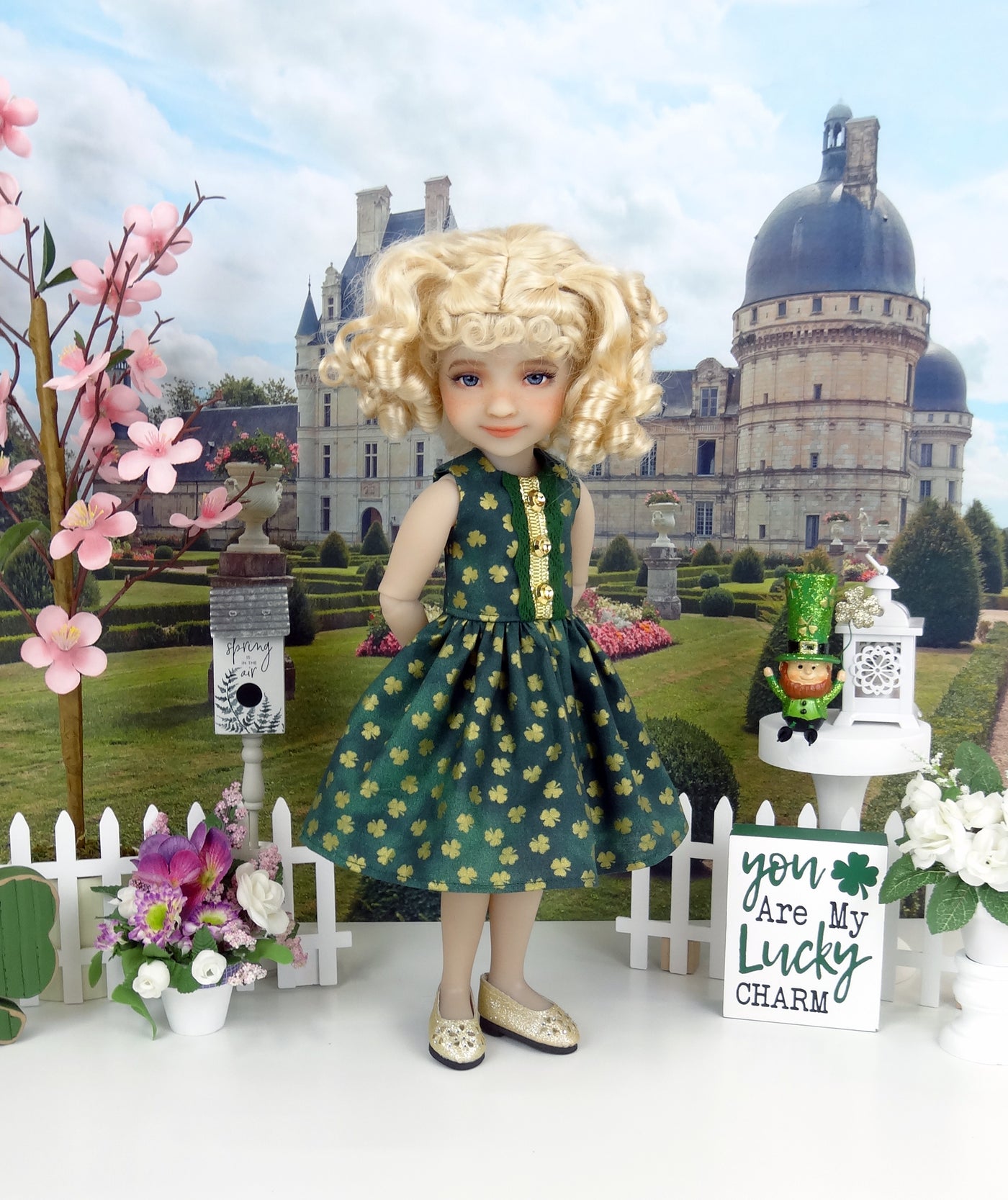 Pot of Gold - dress with shoes for Ruby Red Fashion Friends doll