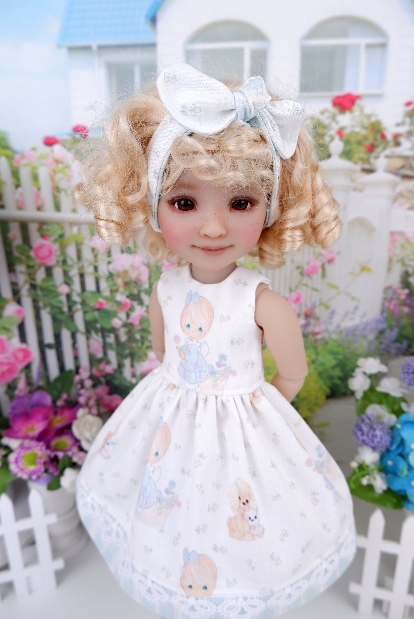 Precious Moments - dress with boots for Ruby Red Fashion Friends doll