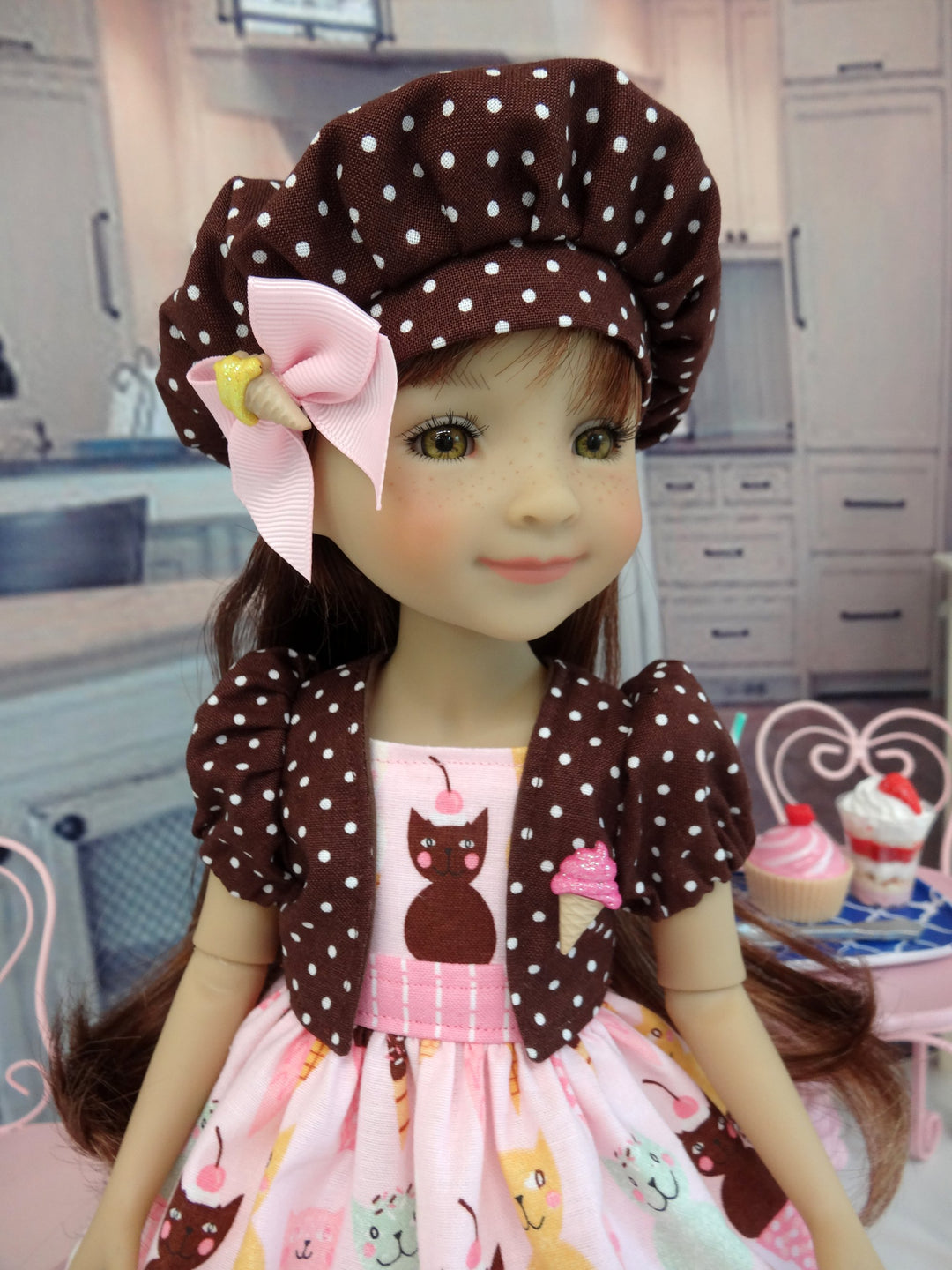Purr-fect Scoop - dress & jacket for Ruby Red Fashion Friends doll