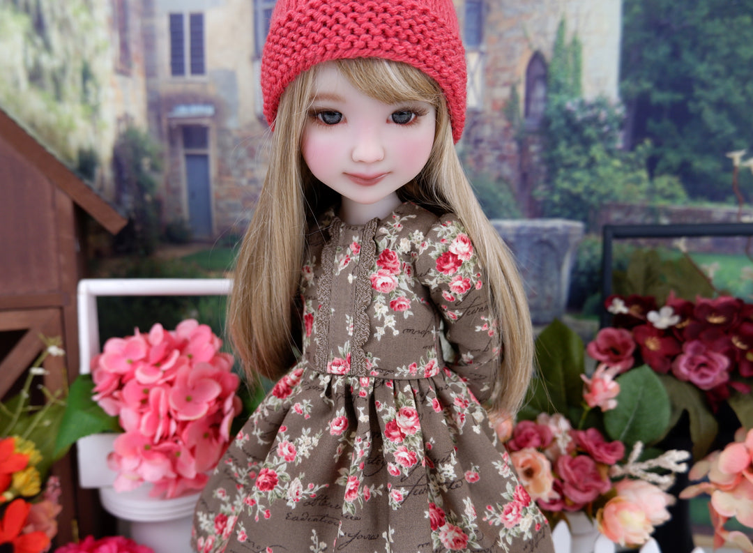 Rose Script - dress ensemble with boots for Ruby Red Fashion Friends doll