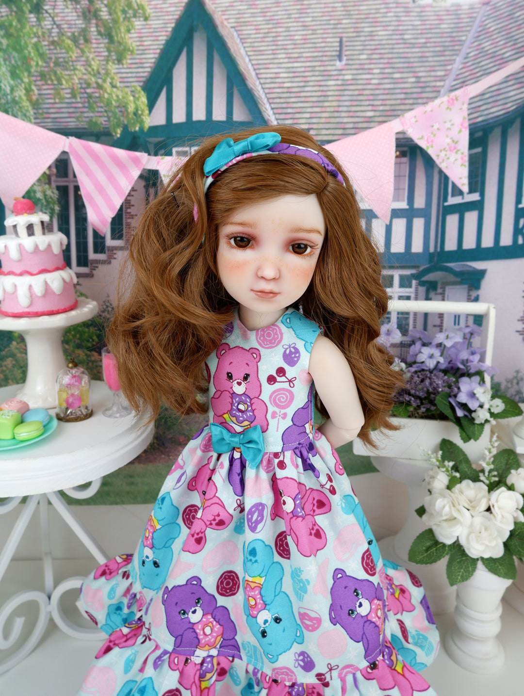 Share Bear - dress with shoes for Ruby Red Fashion Friends doll