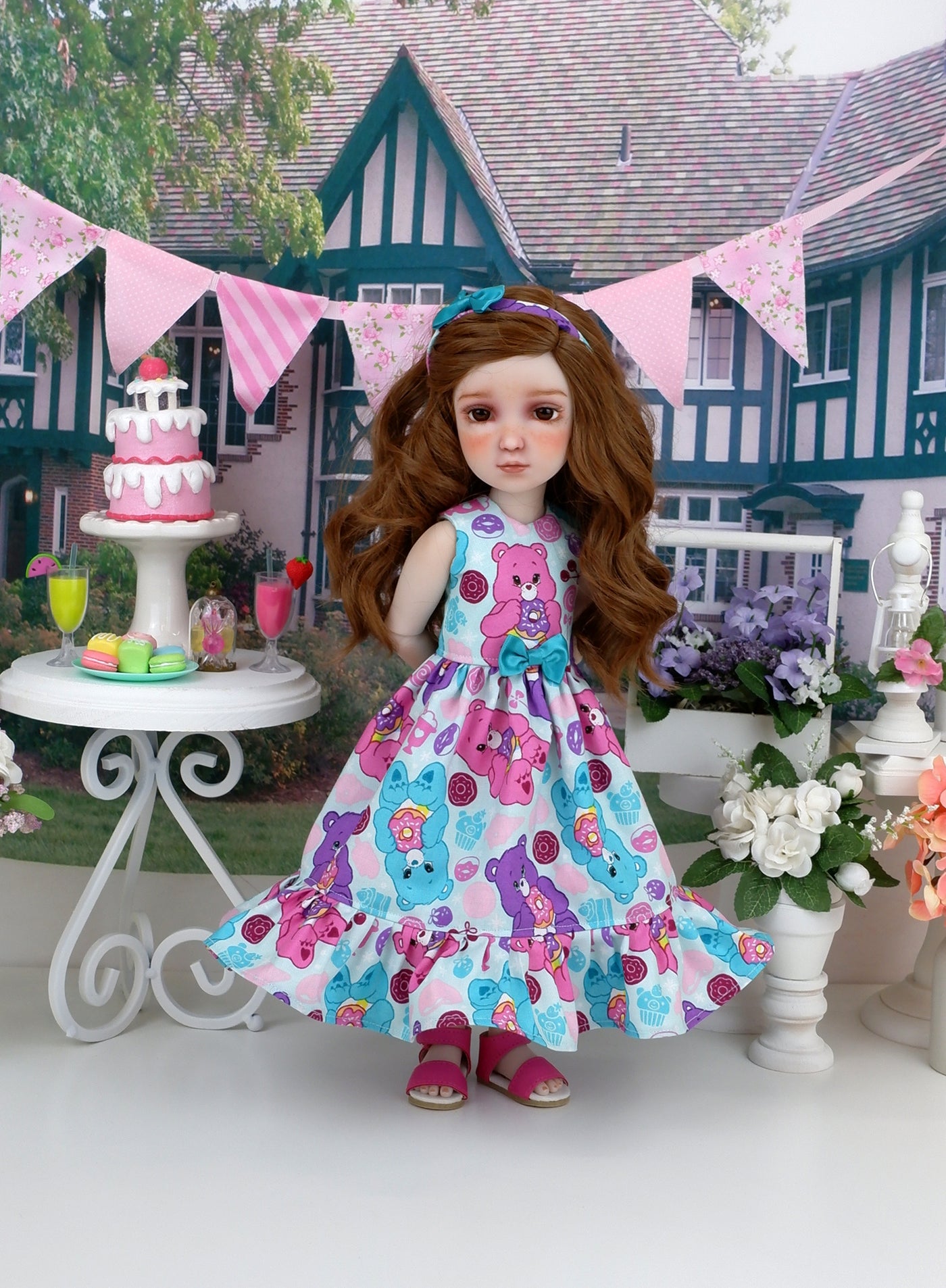 Share Bear - dress with shoes for Ruby Red Fashion Friends doll