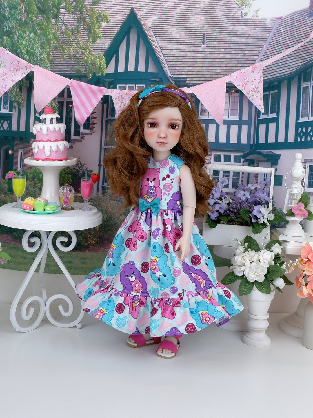 Share Bear - dress with shoes for Ruby Red Fashion Friends doll