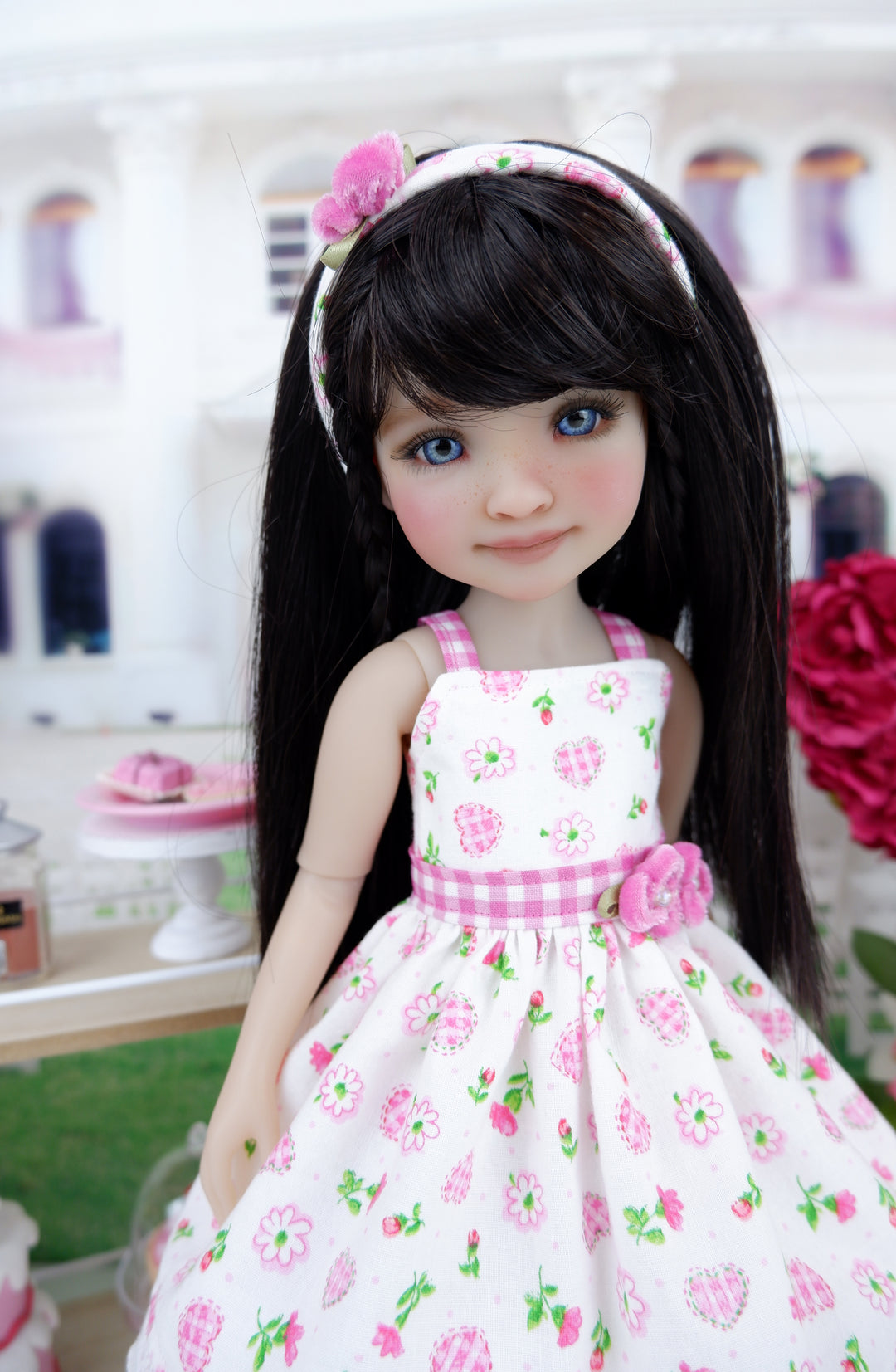 Smitten - dress with shoes for Ruby Red Fashion Friends doll