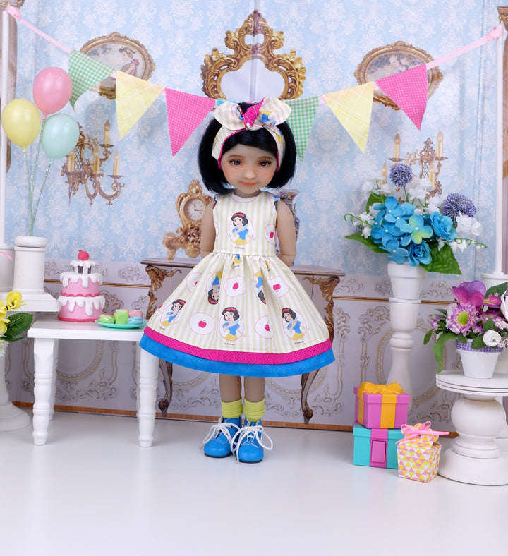 Snow White Cameo - dress with boots for Ruby Red Fashion Friends doll