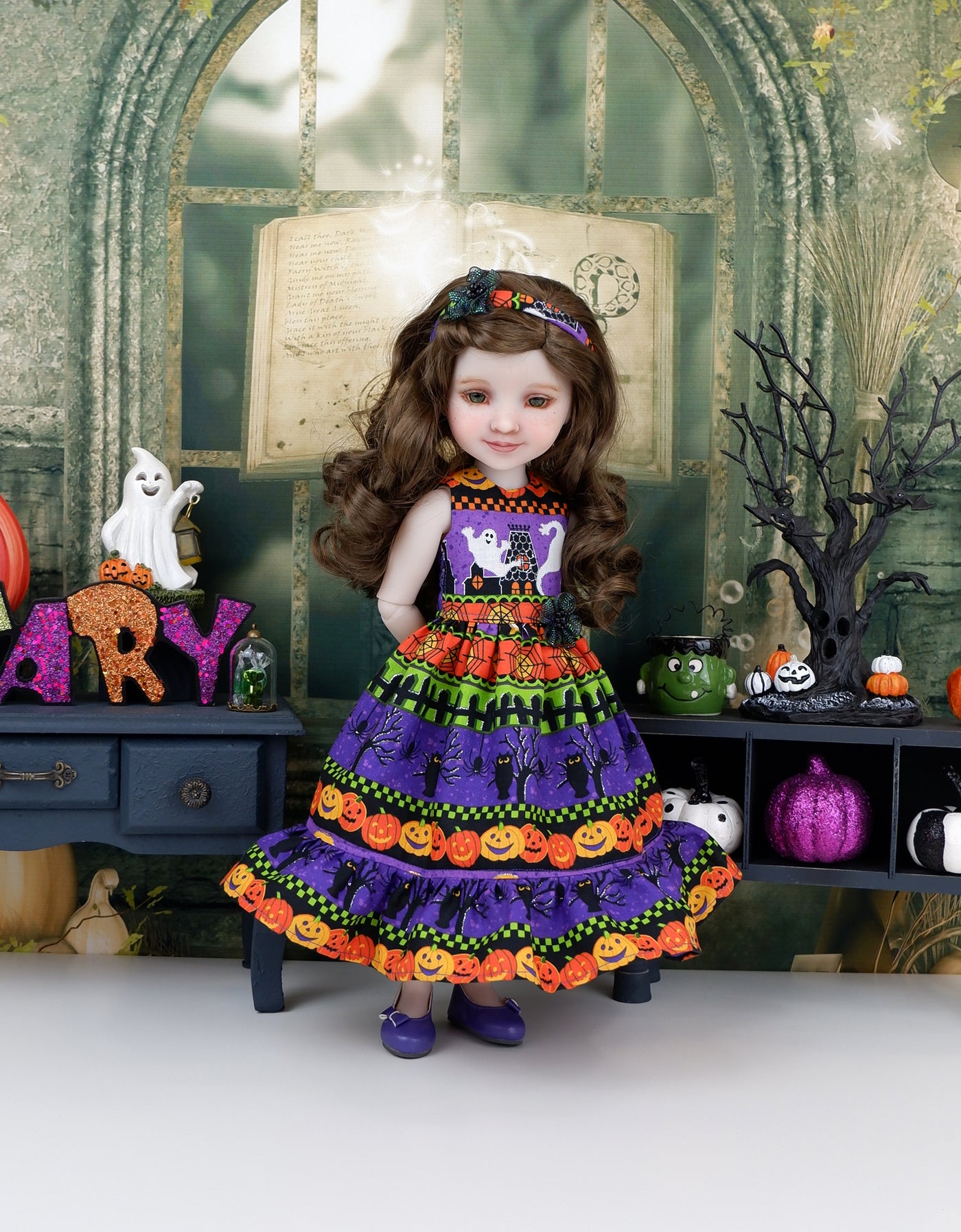 Spooky Night - dress with shoes for Ruby Red Fashion Friends doll
