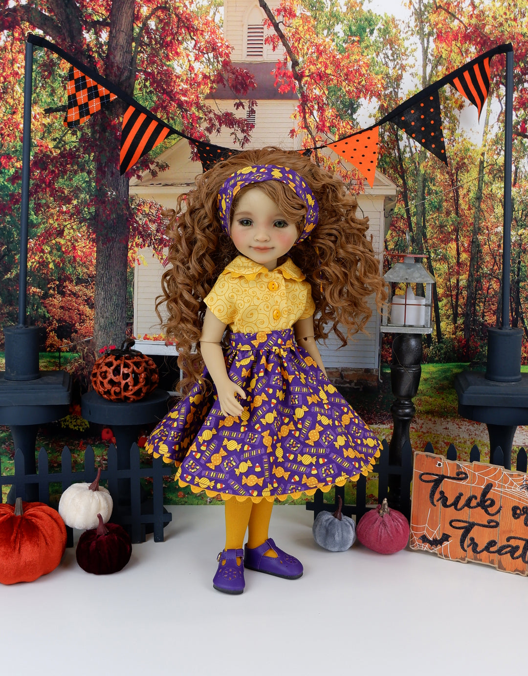 Spooky Treats - blouse & skirt with shoes for Ruby Red Fashion Friends doll