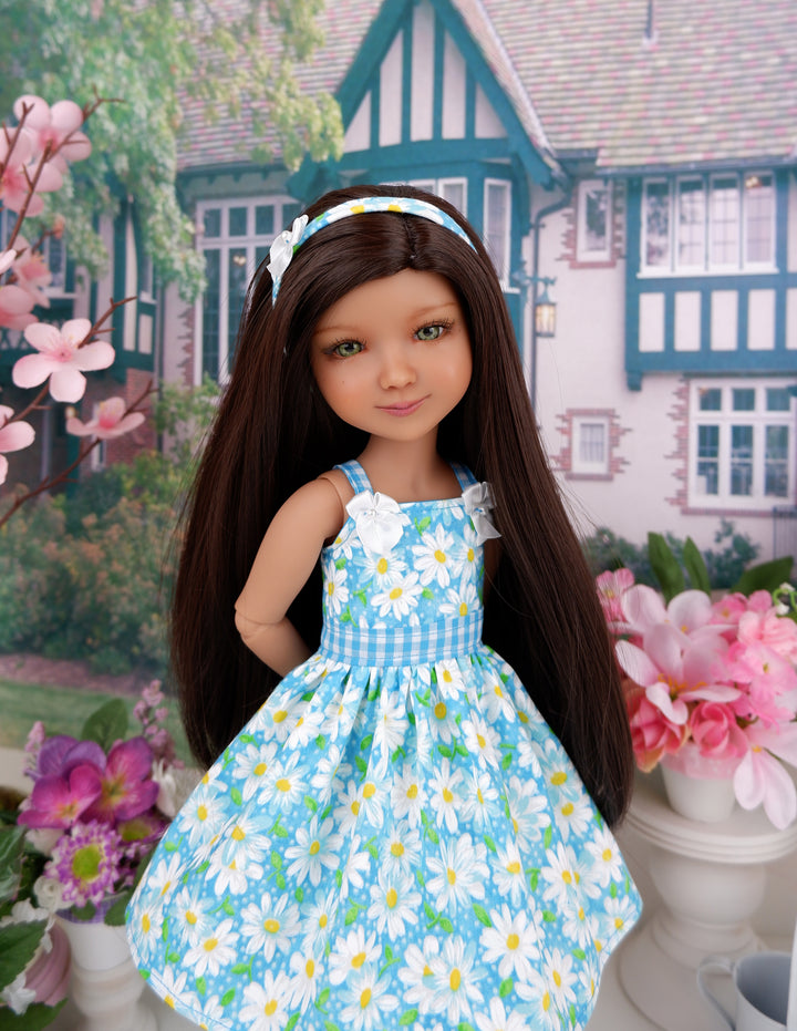 Springtime Daisy - dress with shoes for Ruby Red Fashion Friends doll