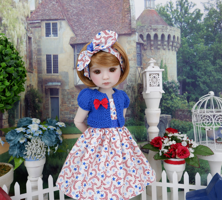 Star Laurels - dress and sweater with shoes for Ruby Red Fashion Friends doll