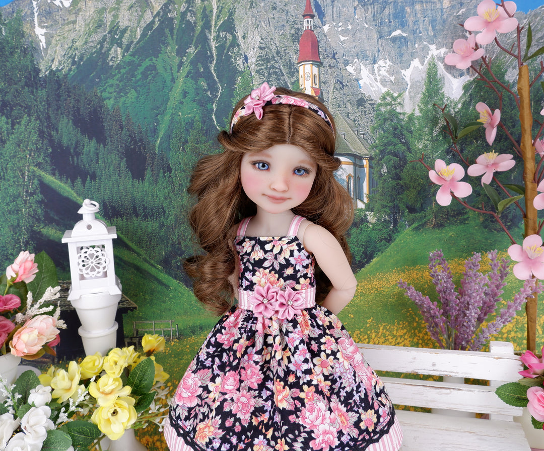 Summer Beauty - dress with shoes for Ruby Red Fashion Friends doll