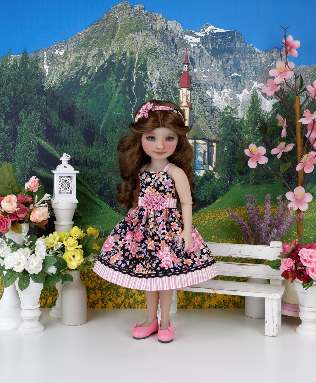 Summer Beauty - dress with shoes for Ruby Red Fashion Friends doll