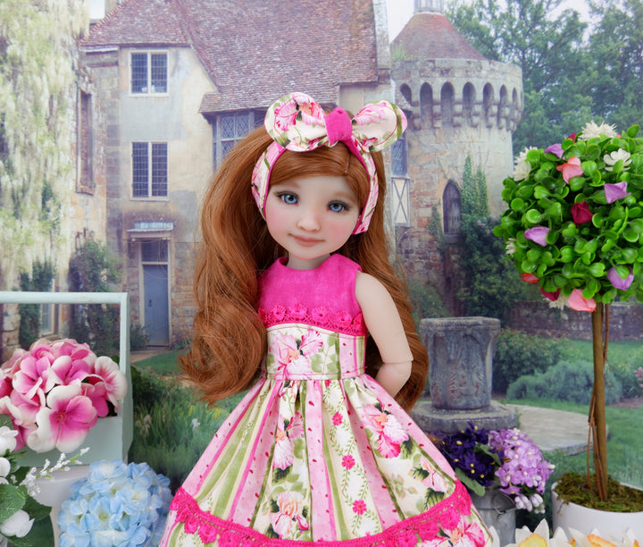 Summer Iris - dress and shoes for Ruby Red Fashion Friends doll