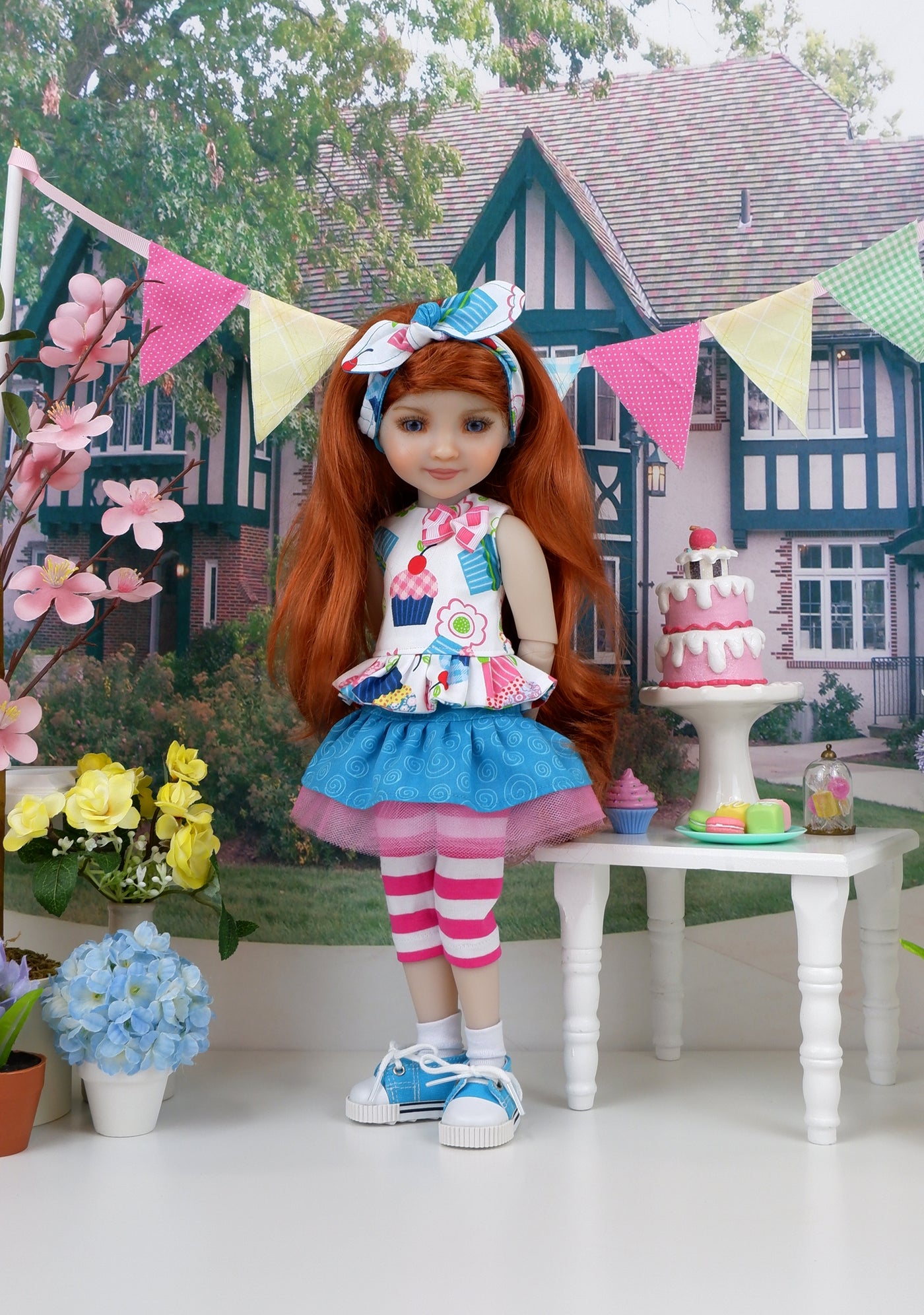 Sweet Cupcakes - top & skirt with shoes for Ruby Red Fashion Friends doll