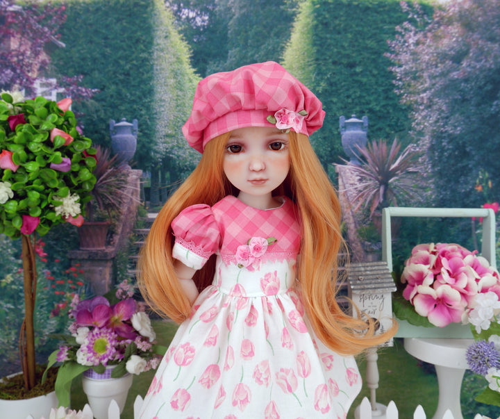 Sweet Tulip - dress and shoes for Ruby Red Fashion Friends doll