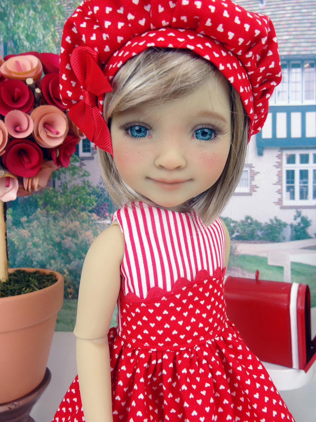 Teenie Hearts - dress ensemble with shoes for Ruby Red Fashion Friends doll