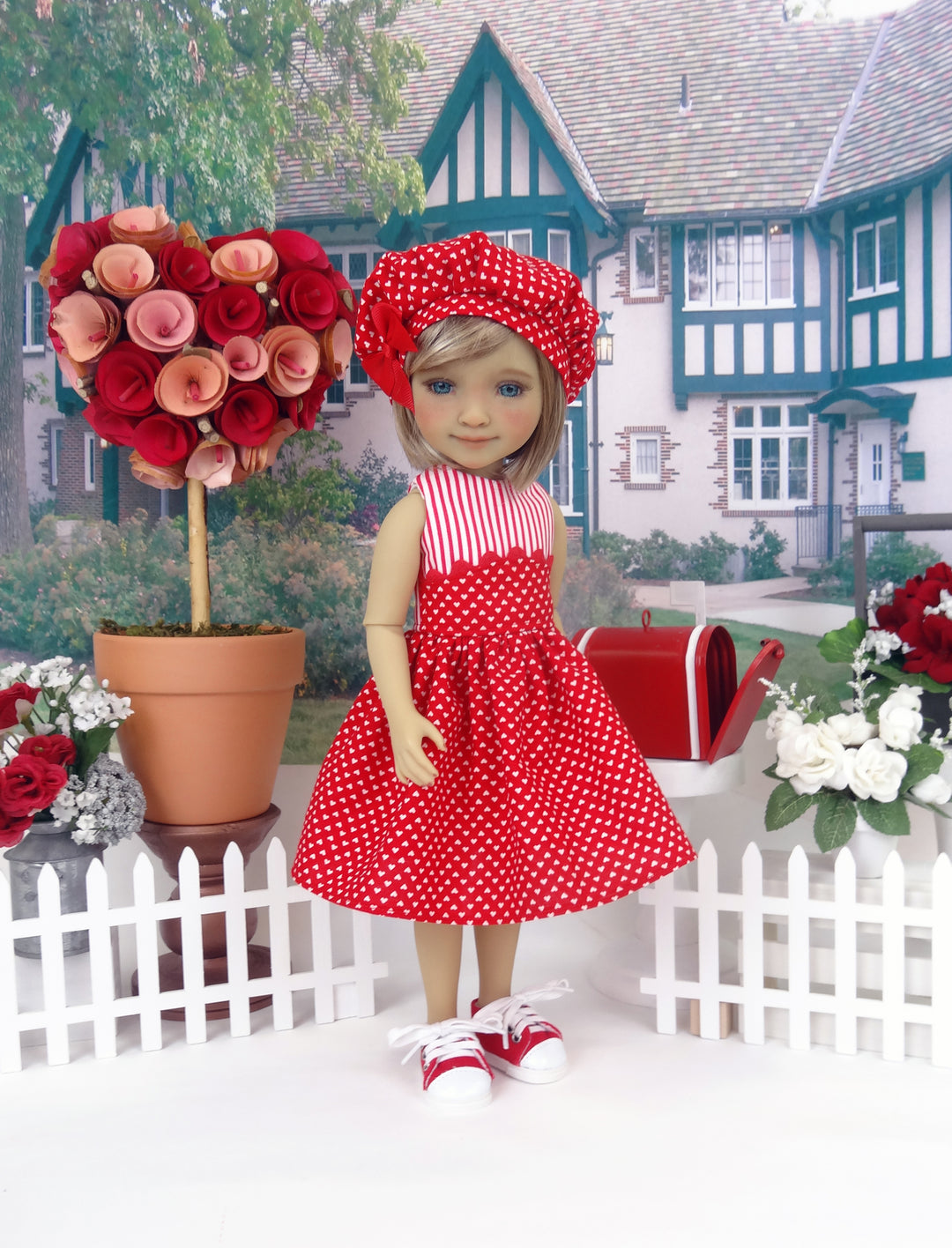 Teenie Hearts - dress ensemble with shoes for Ruby Red Fashion Friends doll