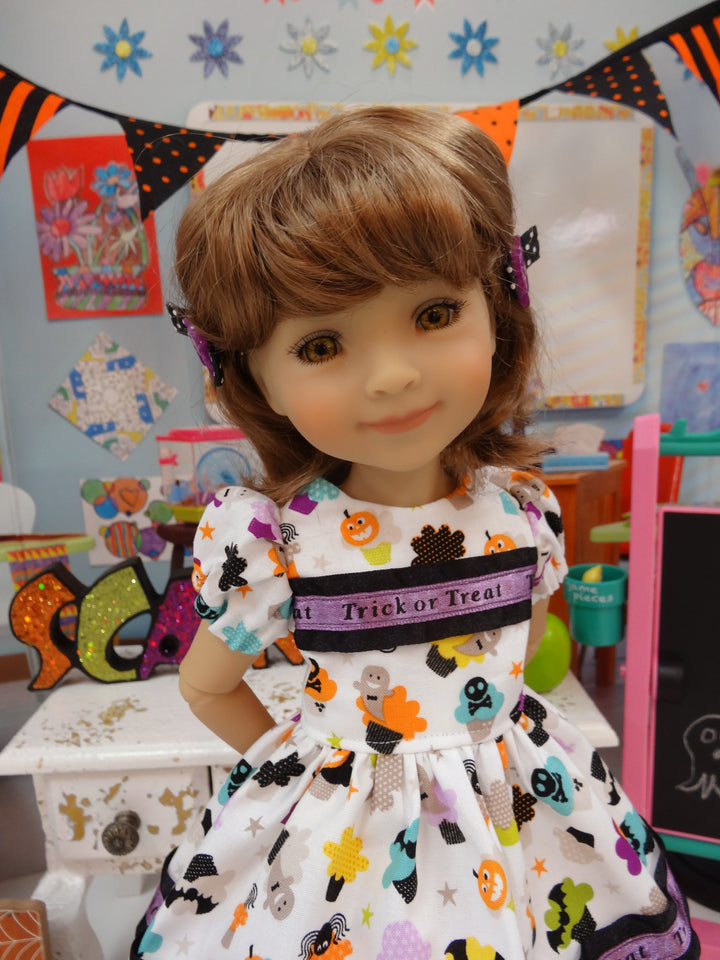 Trick or Treat - dress for Ruby Red Fashion Friends doll